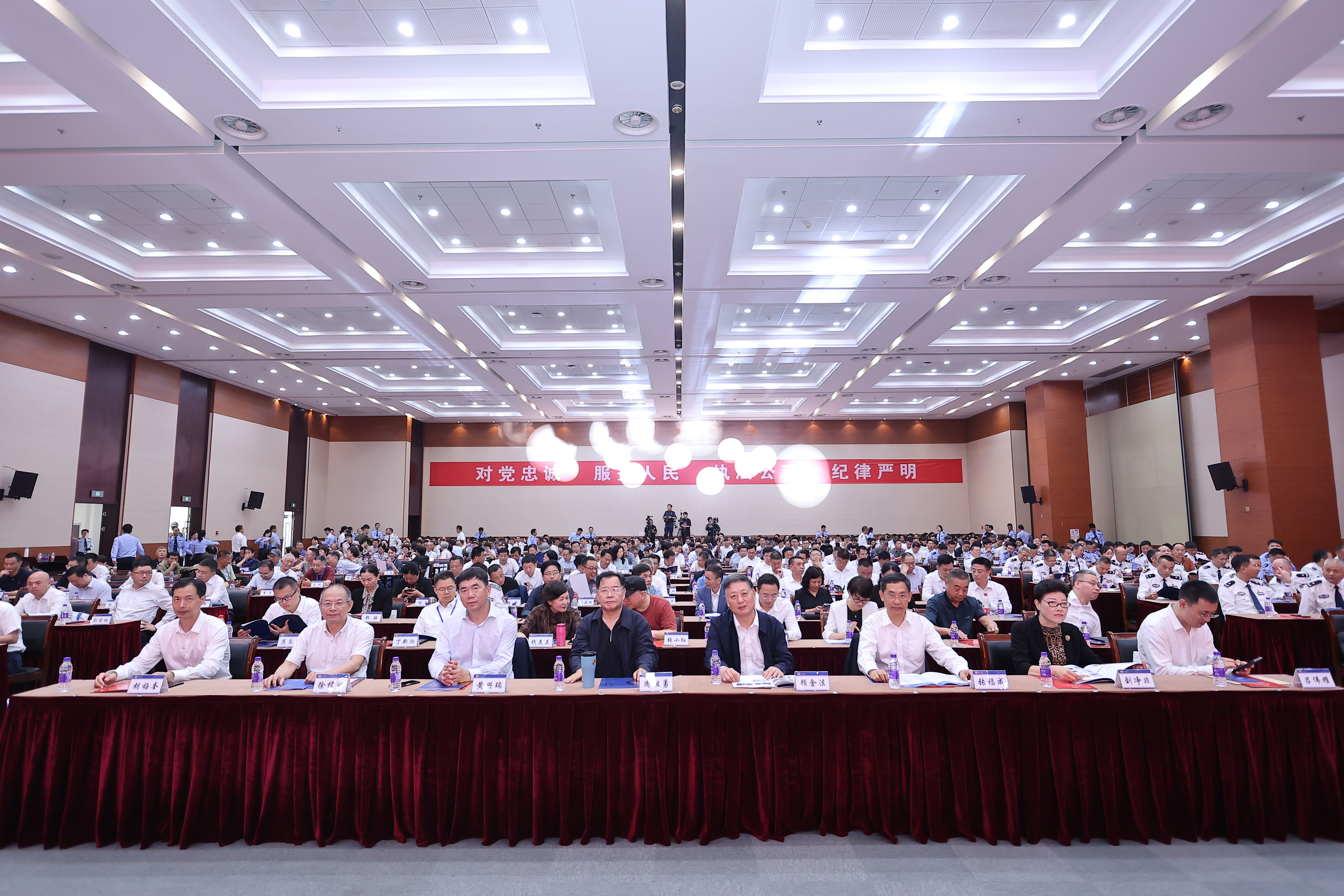 汲取奋进力量书写强校兴校新篇章—学院圆满完成建校40周年庆祝活动